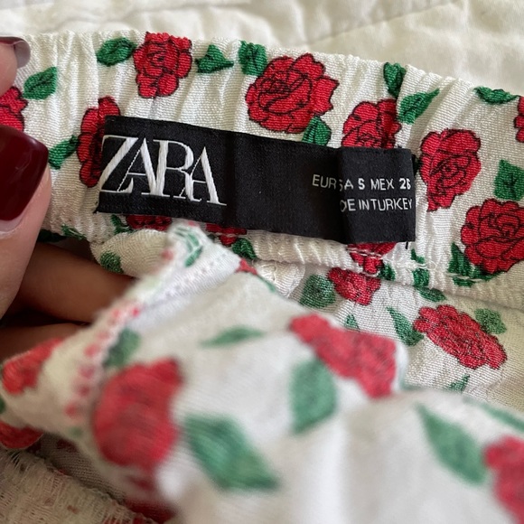 Zara Printed Rose Skort - Picture 6 of 7
